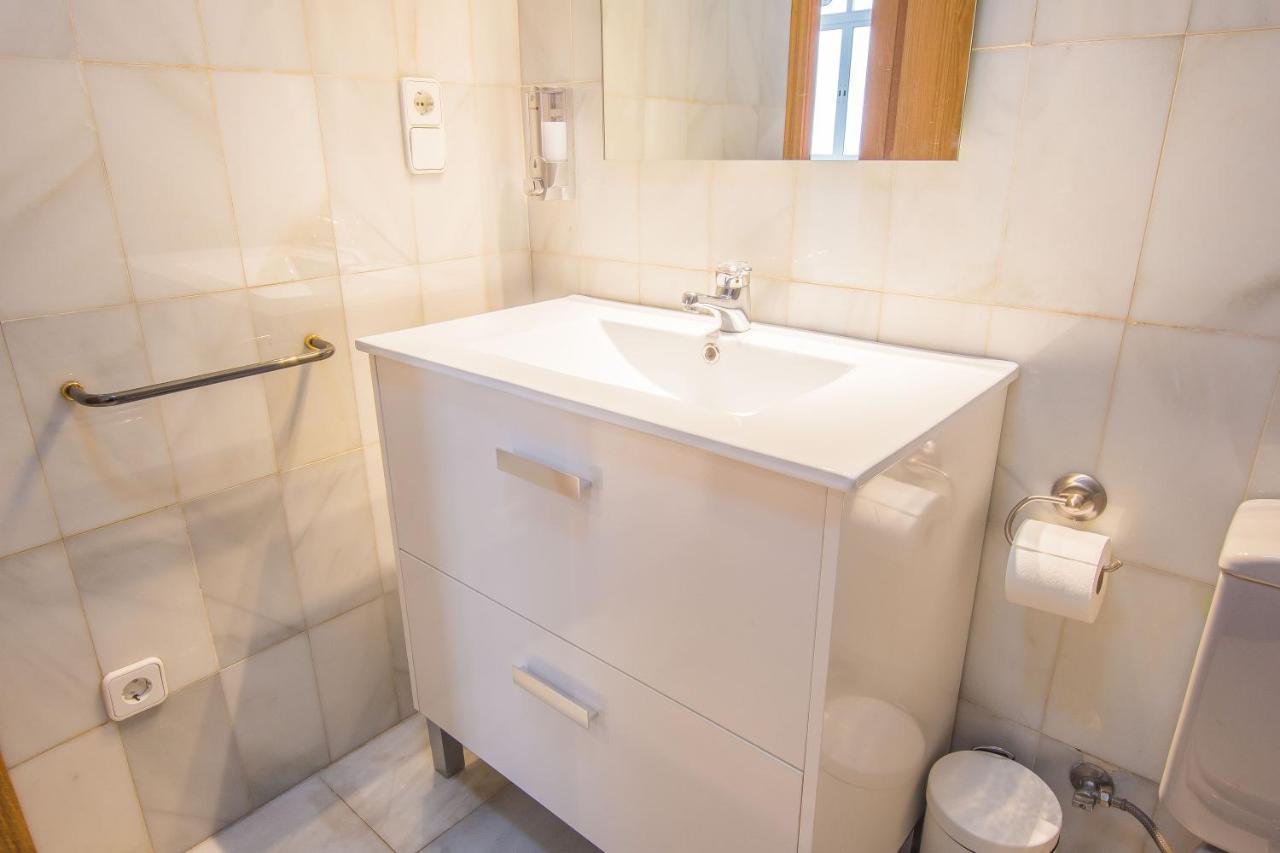 Qh Puerta Real Lägenhet Granada Exteriör bild